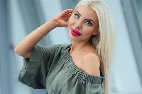 Instagram Star Spends £30k On Plastic Surgery O Look Like