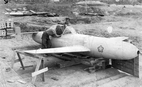 kamikaze attack plane mxy ohka world war