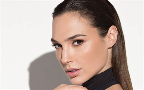gal gadot wallpapers pictures images