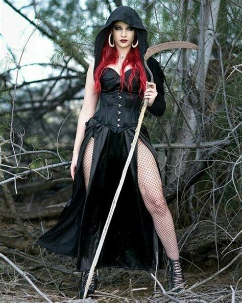 f druid leather scythe forest cosplay dandd druid female gothic goth beauty gothic steampunk