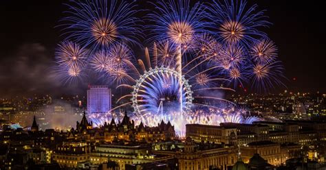 where to watch new year s eve fireworks in london this year metro news
