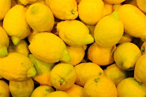 por  se ha disparado el precio de los limones en espana libre