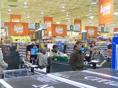 addition  tech features  grocery stores  maintain competitiveness grocerycom