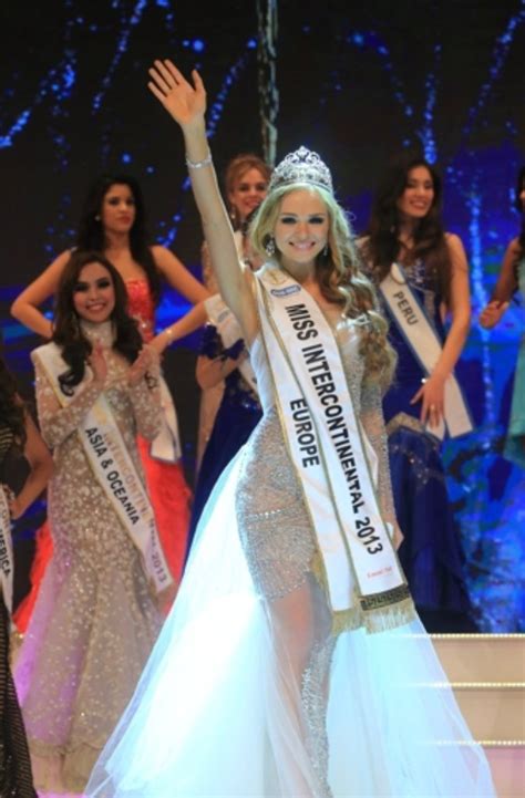 die miss intercontinental 2013 ekaterina plekhova links mit der miss