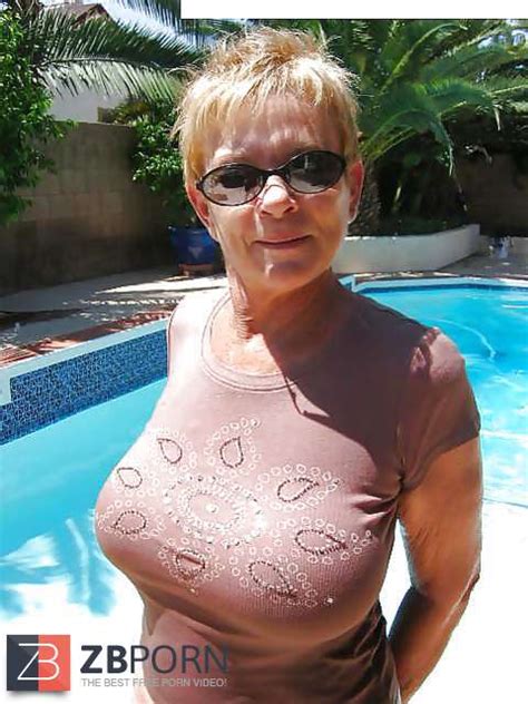 Mature And Grannies Clad Bathing Suits And Underwear Zb Porn