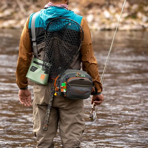 fishpond switchback pro fly fishing waist pack large fishing pack