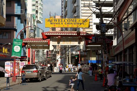 ongpin street binondo manilas chinatown dont  click