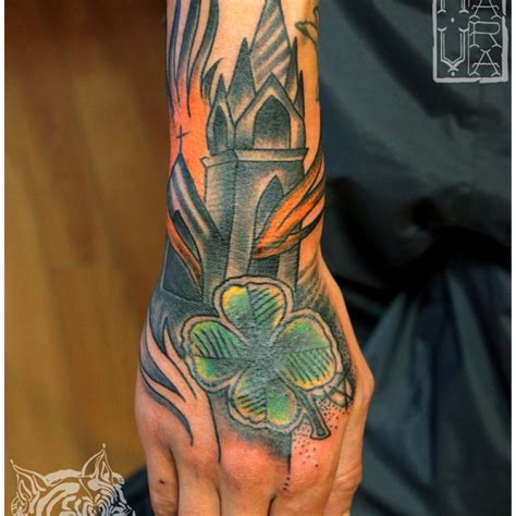 four leaf clover tattoo 2 clover hand tattoo on