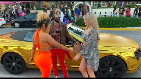 asking for threesome in a gold bentley gold digger prank