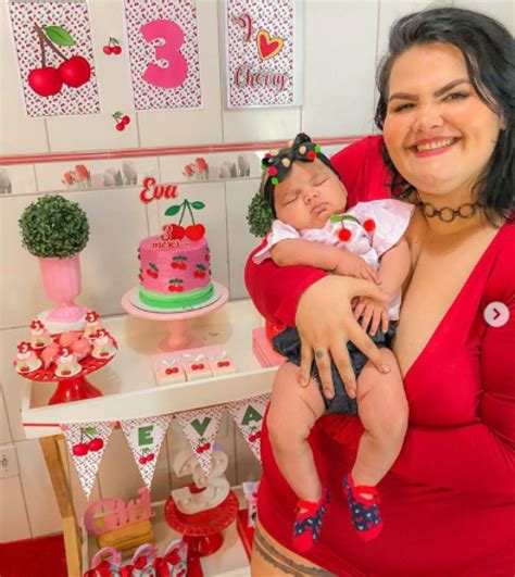 Thais Carla Comemora Mesversário Da Filha E Fãs Falam Sobre Semelhança