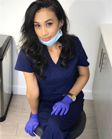 Pinterest Baddiebecky21 Bex ♎️ Nursing Fashion Beautiful Nurse