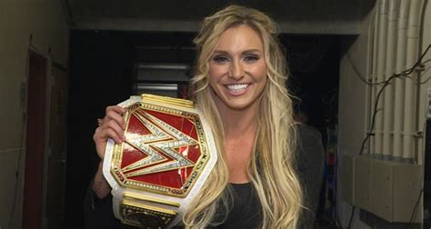 top 10 sexiest wwe divas hottest and strongest female wrestlers sporteology