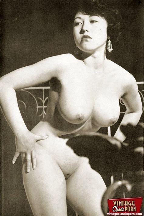 real professional vintage naked models posing for camera porn titan