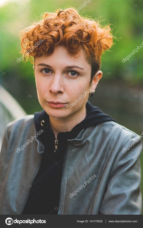 Redhead Lesbian – Porn Sex Photos