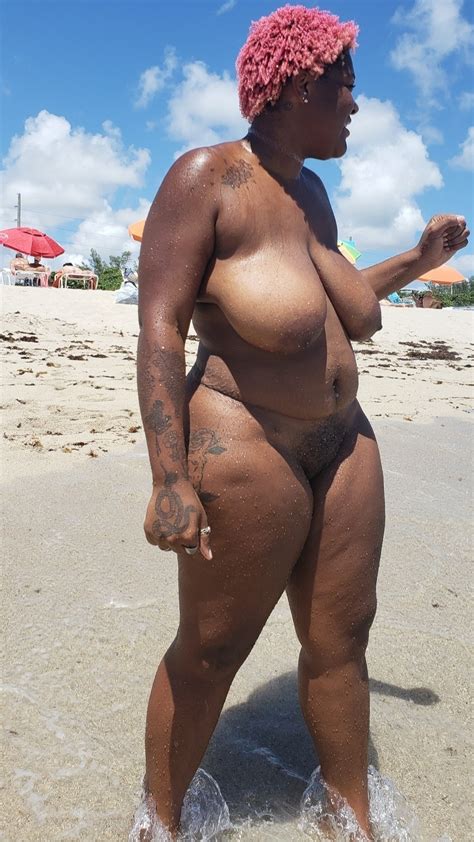 Nude Beach Shesfreaky