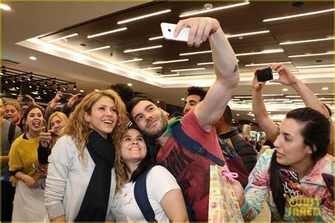 Shakira Greets Fans While Arriving In Argentina Photo