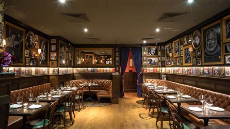 A Look Inside The Resurrected Chumleys Now Open In The West Village