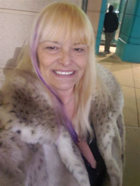 Lynn Lemay On Twitter Hi From Exxxotica Chicago