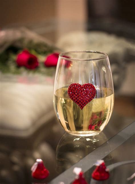 Best Wine Glass Decorating Ideas