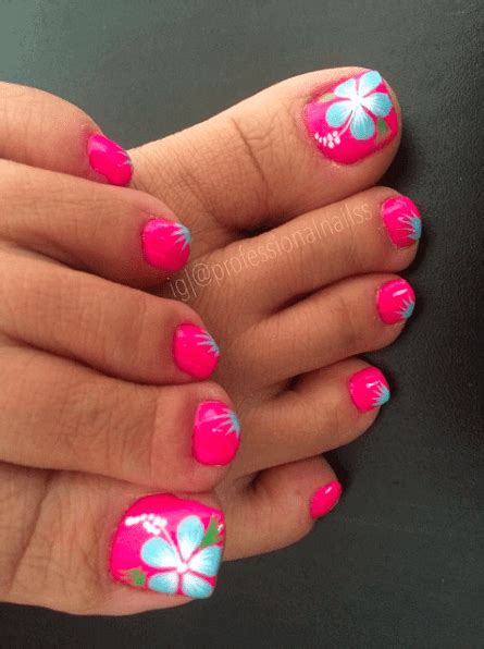 15 sizzling summer pedicure ideas