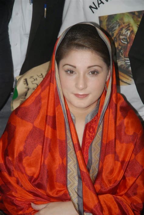 hot and sexy politician photos maryam nawaz sharif hd photos hd photos dressing in 2019