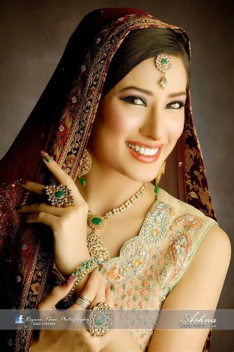 pakistani beautiful actress mehvish hayat bridal dresses 2014 2015 style hunt world