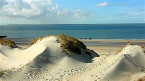 rustige stranden  nederland waar  het rijk voor  alleen heeft