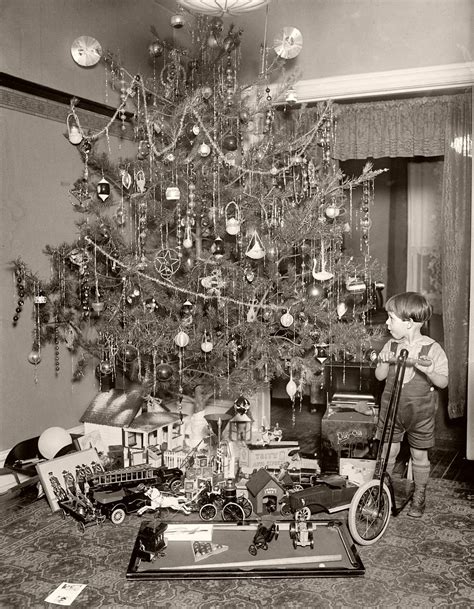 vintage christmas trees    monovisions black white photography magazine