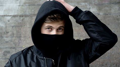 Alan Walker Interview Talks ‘sky ’ Touring With Justin Bieber And More