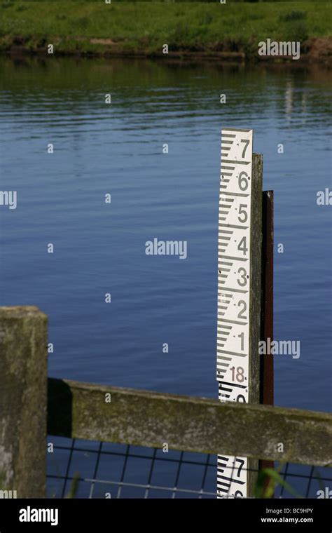 water level indicator   reservoir   uk stock photo alamy