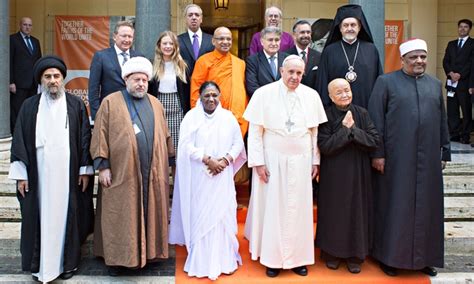 pope and welby joined by imams and rabbis for anti slavery declaration