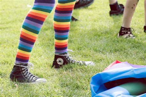 how to wear knee high socks 7 styling tips bit rebels