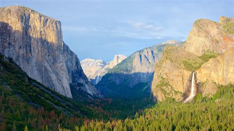 Tunnel View Yosemite National Park ｜
