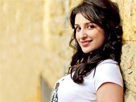 parineeti chopra new latest hot wallpapers 2012 latest