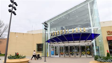 mallville usa paramus malls   turning point