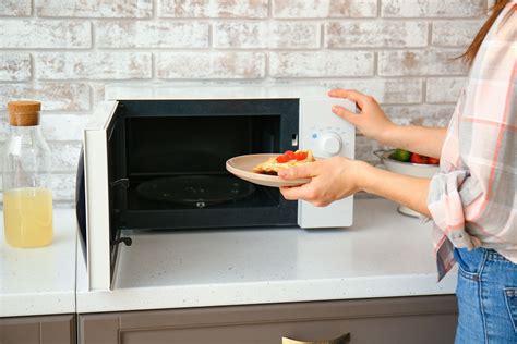 clean  microwave safely  correctly  set clean