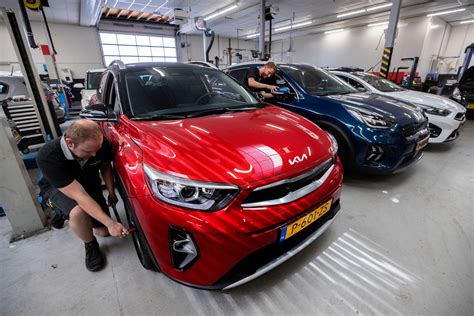 een klap vijfhonderd nieuwe autos bij dealers zoveel reuring heb