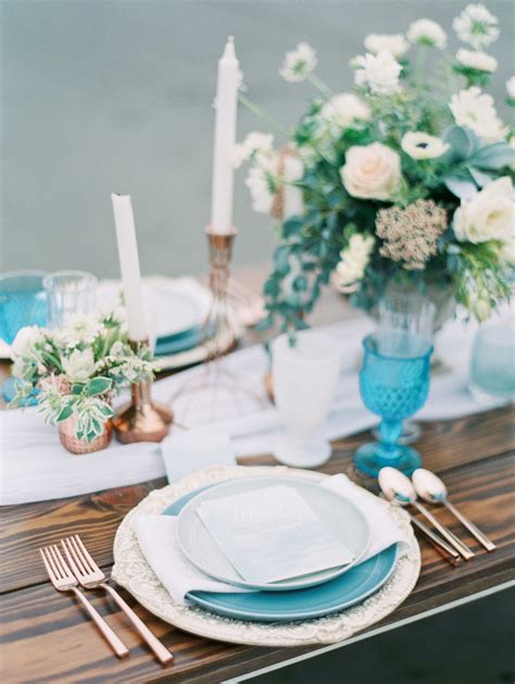 blue  white tablescape  wood table