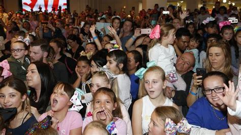 Jojo Siwa’s Sydney Fans Camp Out To See Star At Westfield