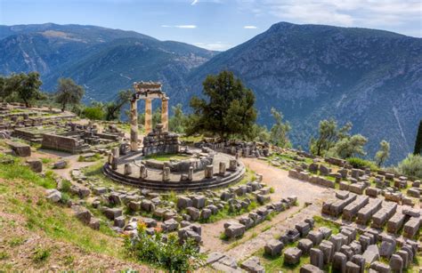 ancient historical sights  delphi