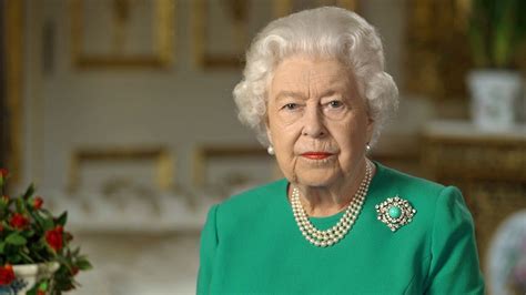 koronaviruset utenriks dronning elizabeth med historisk tale takket alle som holder seg hjemme