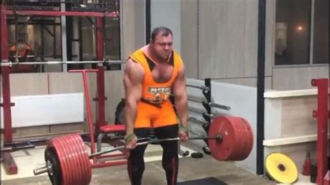Russian Strongman Ivan Makarov Announces He Will Deadlift 520kg In