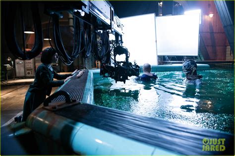 these shape of water stills take you behind the scenes of the film exclusive photo 3999074