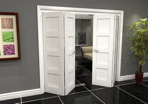 white shaker  panel  door roomfold grande    mm doors