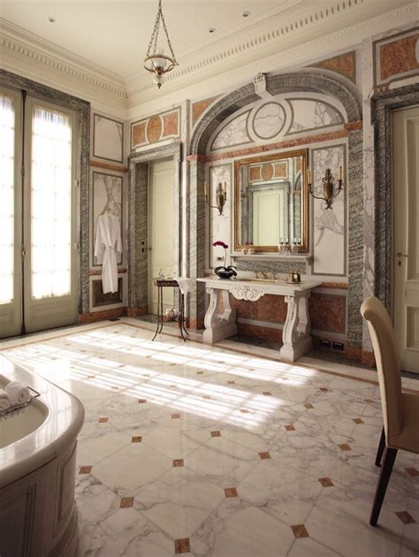 belle Époque style full marble bathroom in la mansión