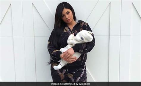 Kylie Jenner On Pregnancy Cravings Daughter Stormi Best Of Twitter Qanda