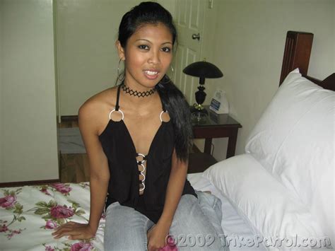 cheap but very beautiful filipina prostitute girl shows her commercial pussy and wonderful