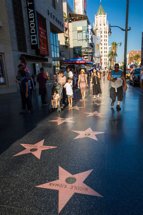 hollywood walk  fame discover los angeles