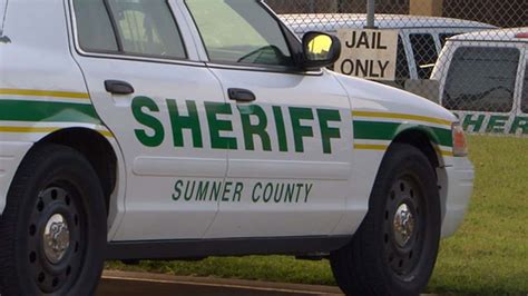 sumner county authorities search  road rage suspect accused  shooting  moving vehicle