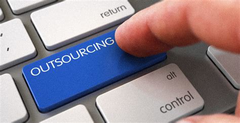 reasons   company  outsource   support